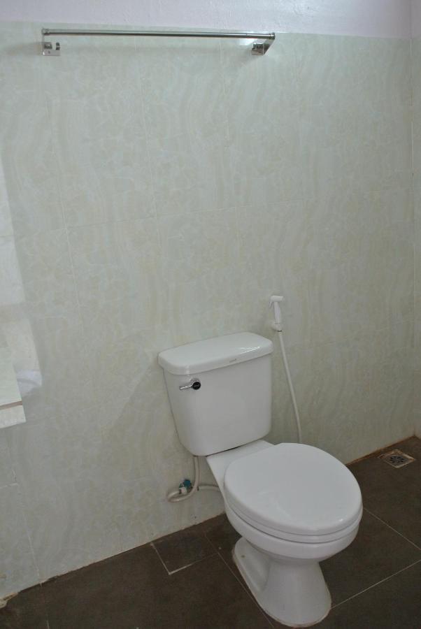 בן דונדט Mama Leurth Sunset Guesthouse חדר תמונה