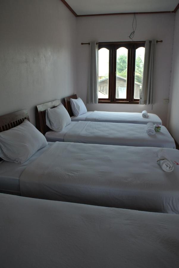 בן דונדט Mama Leurth Sunset Guesthouse חדר תמונה