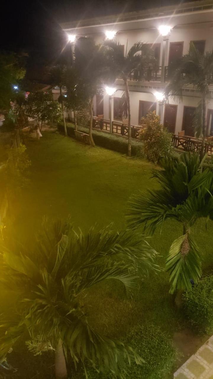 בן דונדט Mama Leurth Sunset Guesthouse מראה חיצוני תמונה